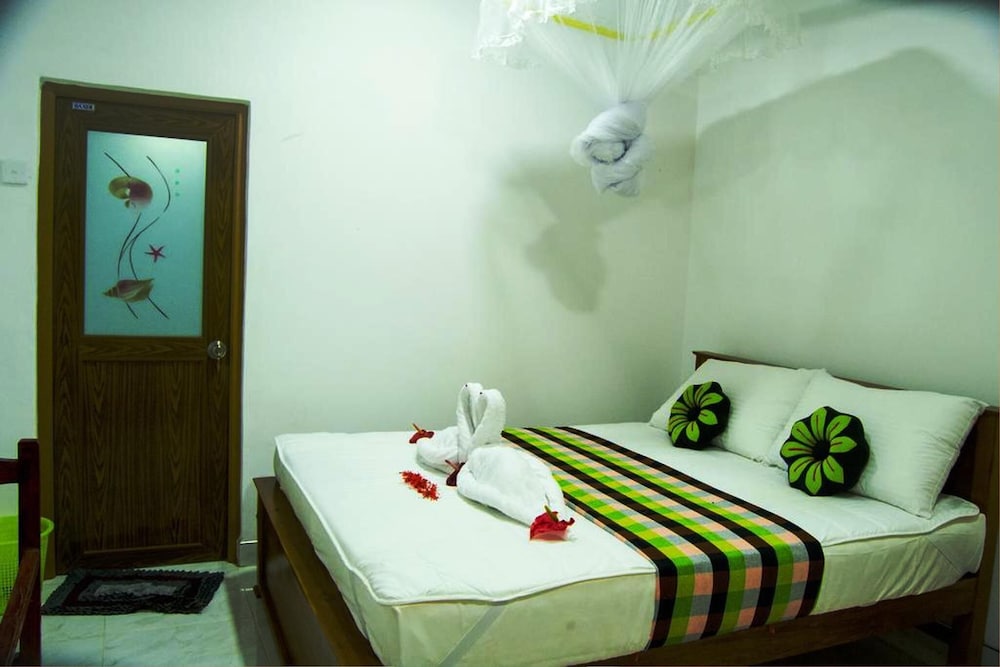 Senura Homestay