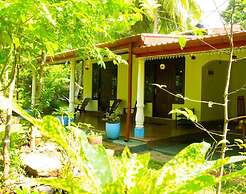 Senura Homestay
