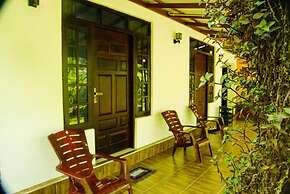 Senura Homestay