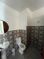 Riad borj blue