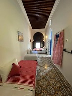 Riad borj blue