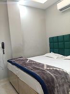 Apna Banaras Paying Guest House