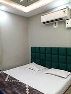 Apna Banaras Paying Guest House