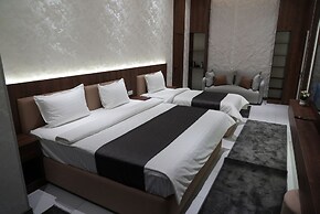 NINETY boutique hotel