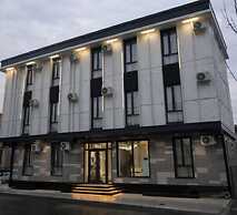 NINETY boutique hotel