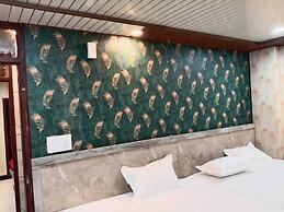 Hotel Tulsi Palace
