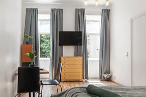 Modern 1 Bedroom Long Stay Apartment