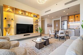 Superhost 1BR Near Dubai Hills Mall