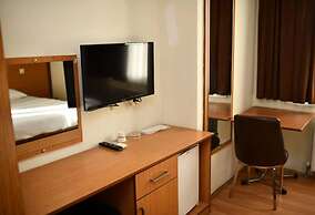 ROYAL MUT OTEL