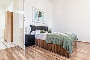 Modern 2BR Apartment Central Long Stay
