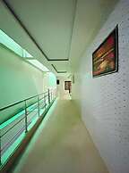 Hotel Modern Palace