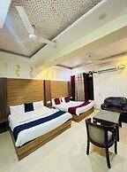 Hotel Modern Palace