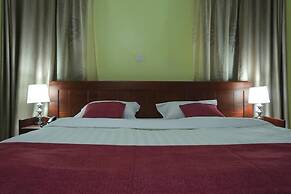 Precious villas hotel