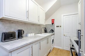 2bed House in Torry - Free Parking