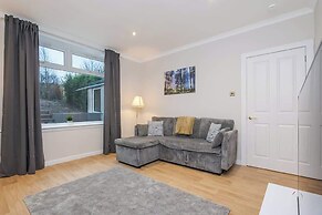 2bed House in Torry - Free Parking