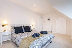 2bed House in Torry - Free Parking