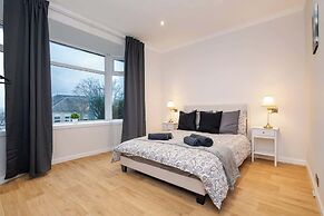 2bed House in Torry - Free Parking