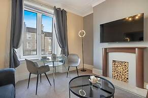 Holburn Lodge by Duthie Park Work Ready Fast Wi-fi