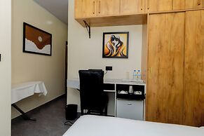 One Click Cozy Suites