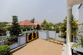 One Click Cozy Suites