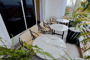 One Click Cozy Suites