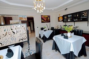 One Click Cozy Suites