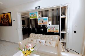 One Click Cozy Suites