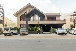 The Himalayan Residency