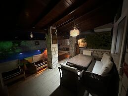 Detached House With Pool in Alacati
