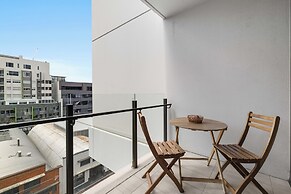 Sleek 2BRM Apartment at Aqua Newstead