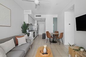 Sleek 2BRM Apartment at Aqua Newstead