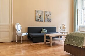 Simple Room Long Stay Central Location