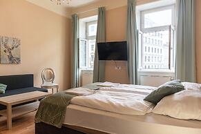 Simple Room Long Stay Central Location