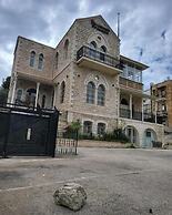 Cohen's boutique hotel