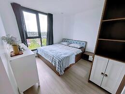 Friendly 2BR in Phuket Central With Pool & gym