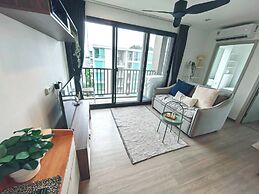 Friendly 2BR in Phuket Central With Pool & gym