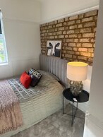 Bushey B&B