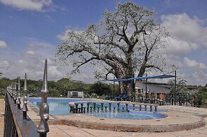 Paton Luxury Resort