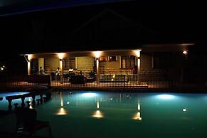 Paton Luxury Resort