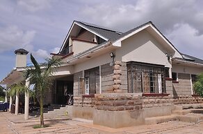 Paton Luxury Resort