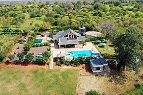 Paton Luxury Resort
