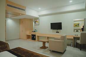 Hotel Siddharth Grand