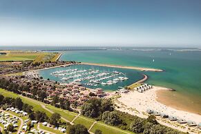 Modern Stay Near Oosterschelde Beach