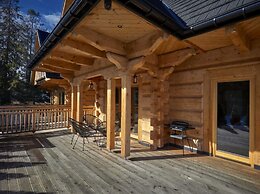 Comfortable Holiday Villa With Mountain Views