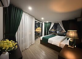 Cloud Chaser Hotel