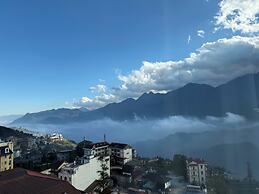 Cloud Chaser Hotel