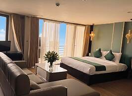 Cloud Chaser Hotel