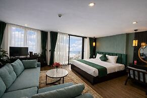 Cloud Chaser Hotel