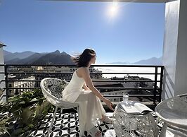 Cloud Chaser Hotel