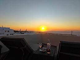 Kiklamino Sunset Suites